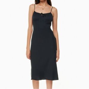 Black aritzia Wilfred bellow midi dress NWT